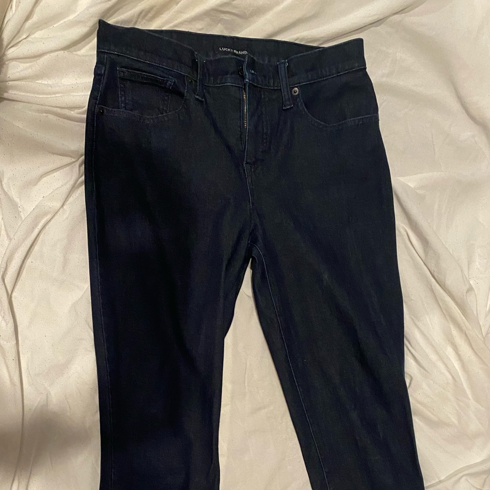 Size 8/29 Lucky Brand women’s jeans